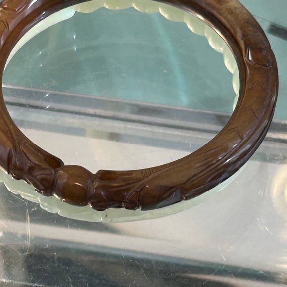 Jade bracelets - Picture 4 of 11